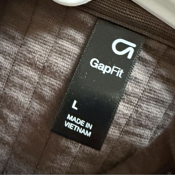 Gap Fit quilted hooded zip up jacket - Picture 2 of 7